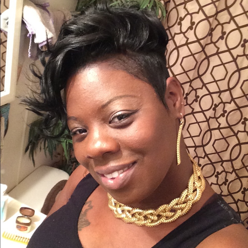 Meet your Posher, Erica